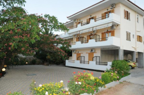  Laloudaki Apartments  Tyros